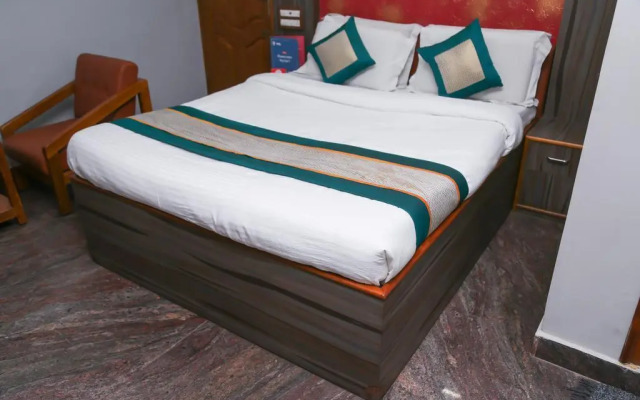 Holidays Dollars Grand by OYO Rooms