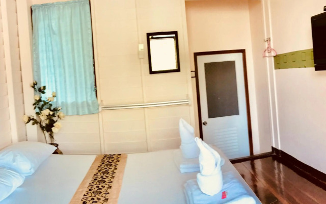 Baan Kornnara Resort