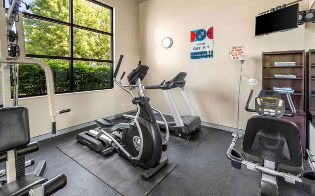 Clarion Inn & Suites Northwest