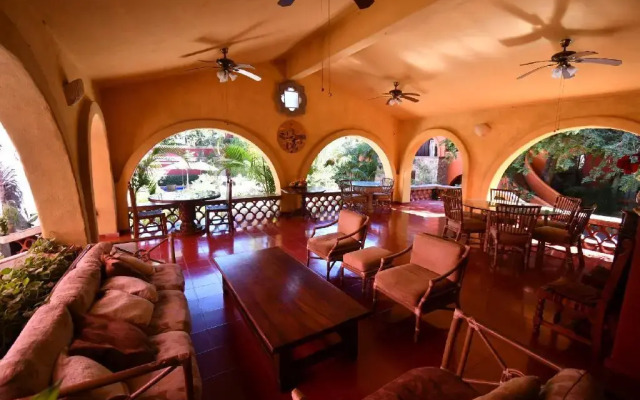 Collection O Casa Bella Hotel Boutique, Cabo San Lucas
