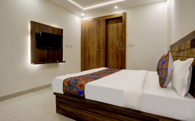 FabHotel Oriental