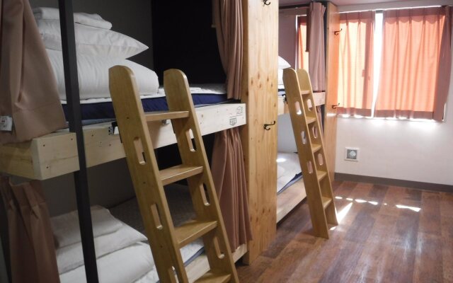 Hostel EAST BLUE Kasai Tokyo
