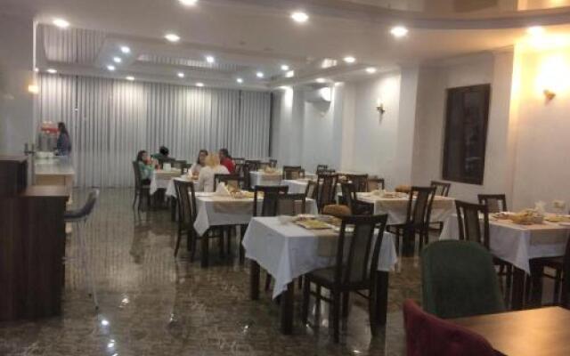 Hotel Batumi Palace