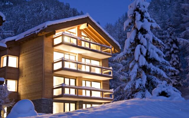 Chalet Altesse Serviced Apartments