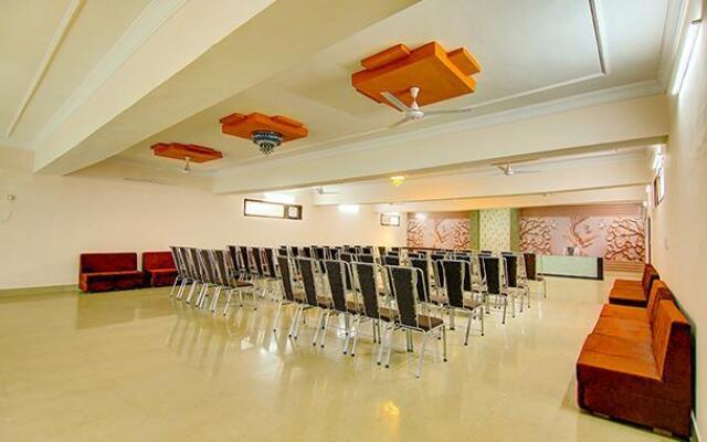 FabExpress Vistara Grand