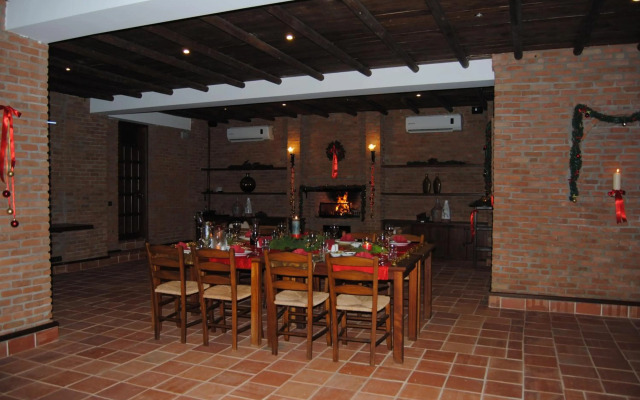 El Vino Hotel Suites - Special Class