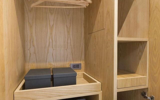 Zen Studio Superior by Holiplanet