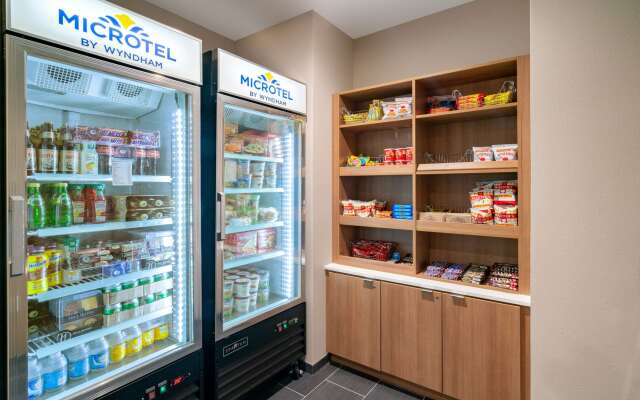 Microtel Inn & Suites by Wyndham Carlisle