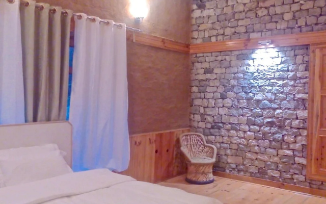 Devat Farm Cottage Tirthan Gushaini – Guest Rooms – Banjar