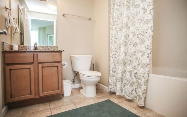The Palms of Destin Resort by Panhandle Getaways