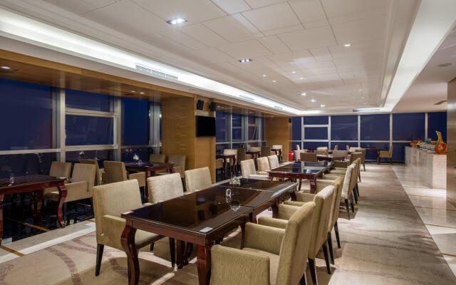 Expo Center Hotel