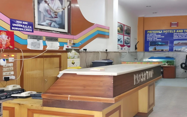 Hotel Prem Deluxe Guest House – Lobby – Delhi