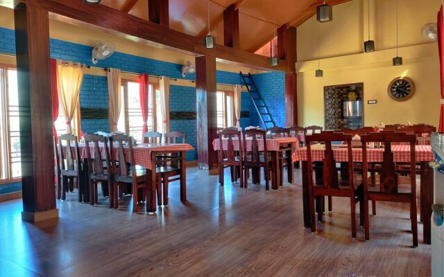 Hotel Burans And Restaurant