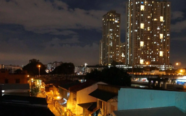 Makati Riverside Inn