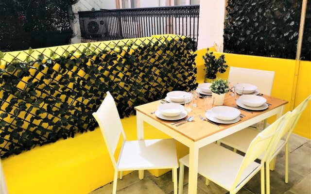 Charming Flat with Great Terrace, Best Location