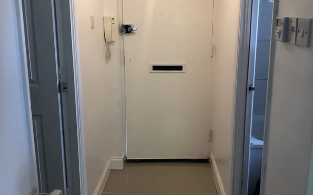 2 bedroom Apartment  Heathrow Airport