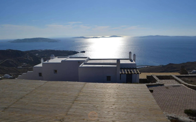 Mykonos Crystal Resort