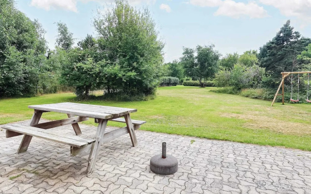 8 Person Holiday Home in Dannemare