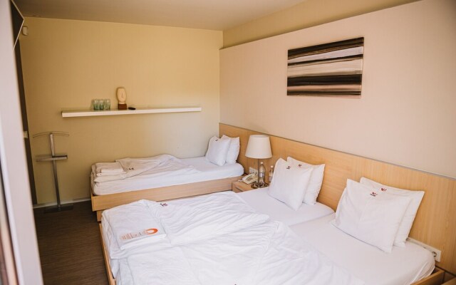 Wabi Hotel - Beauty & Dental Center