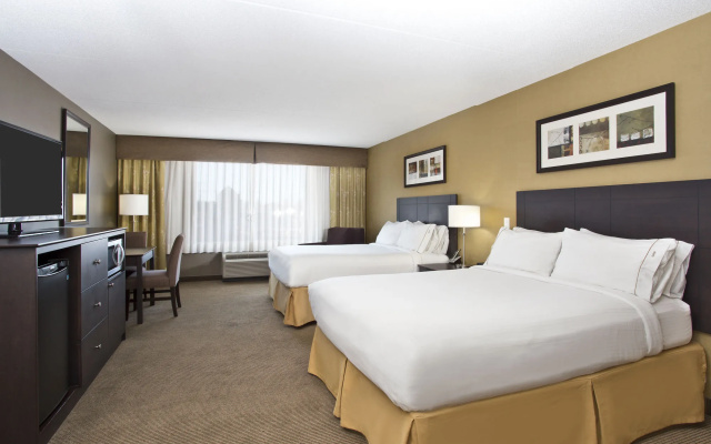 Holiday Inn Express & Suites Kingston Central by IHG