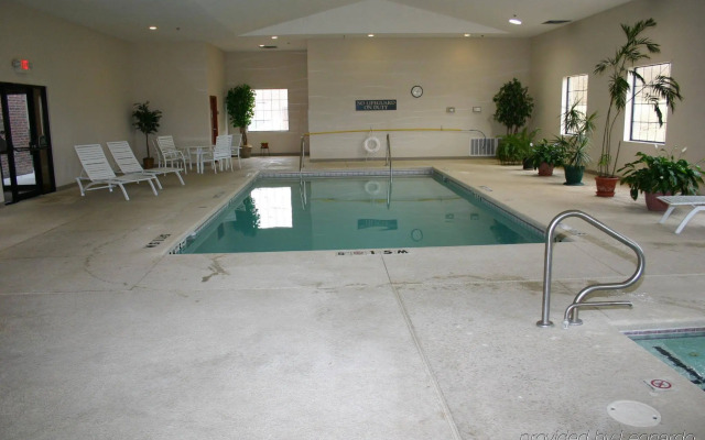 Holiday Inn Express & Suites Vinita by IHG