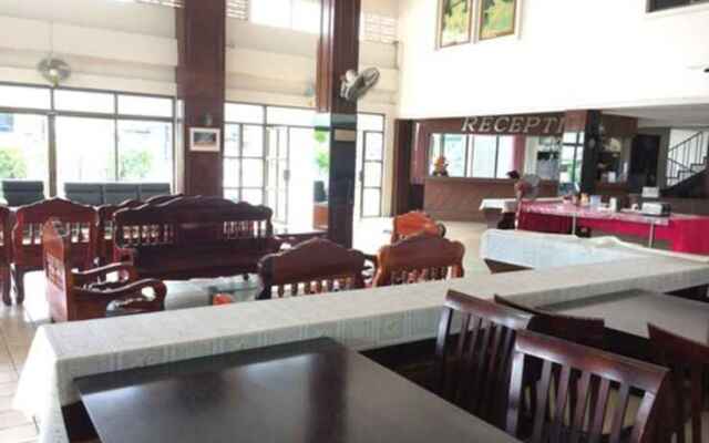 Lukmuang2 Hotel