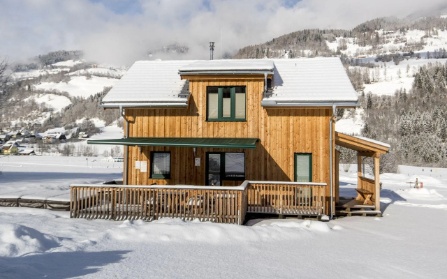 Luxurious Chalet in Sankt Georgen ob Murau with Hot Tub