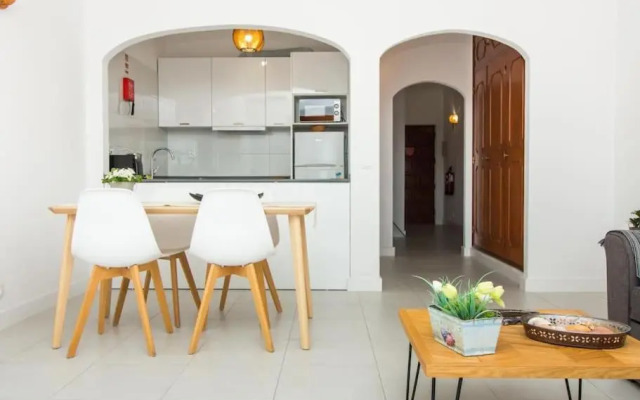 Central Apartment by Stay-ici, Algarve Holiday Rental