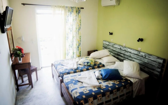 Yiannis Apartments