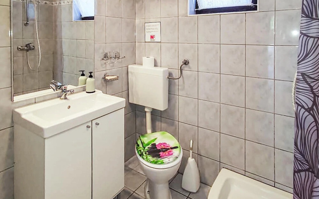 Amazing Home in Porec With Wifi and 0 Bedrooms - Hotel in Porec - Photo 4