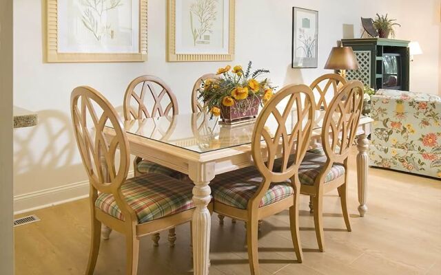 Gleneagle Green 2535 by RedAwning