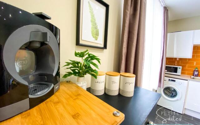 The Wild Fauna Suite - Petite Suites