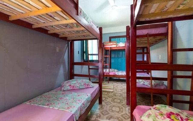 Maracujá Hostel