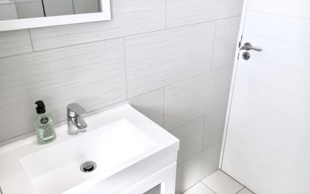 Cascades 2 bed 'FRESH LOOK & GREAT VIEW'