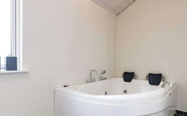 8 Person Holiday Home in Skals