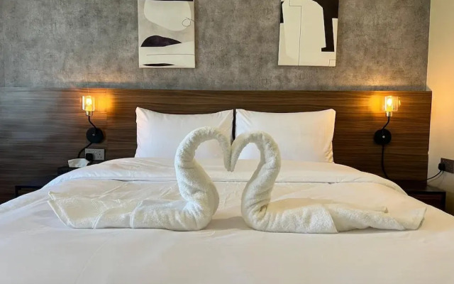 Lazöy Hotel