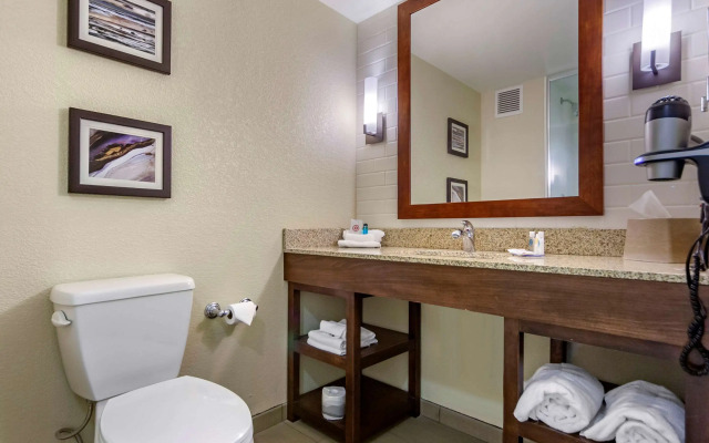 Comfort Inn & Suites Sidney I-80