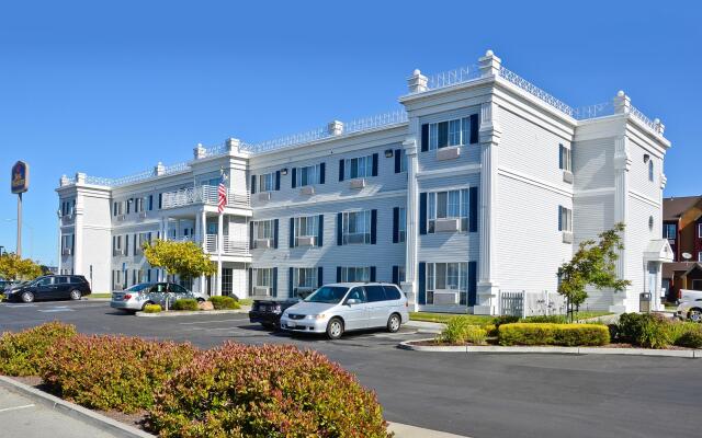 Best Western Salinas Monterey Hotel