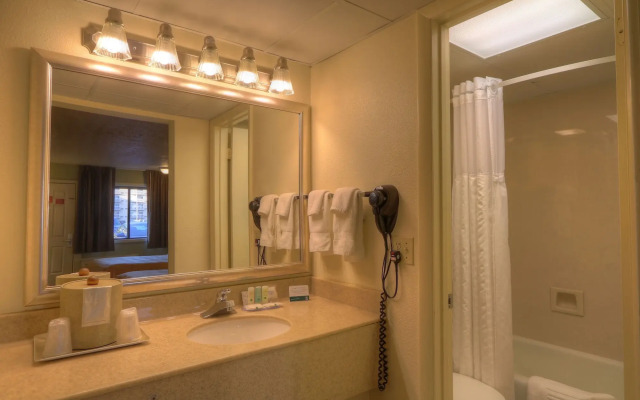 Quality Inn And Suites Dollywood
