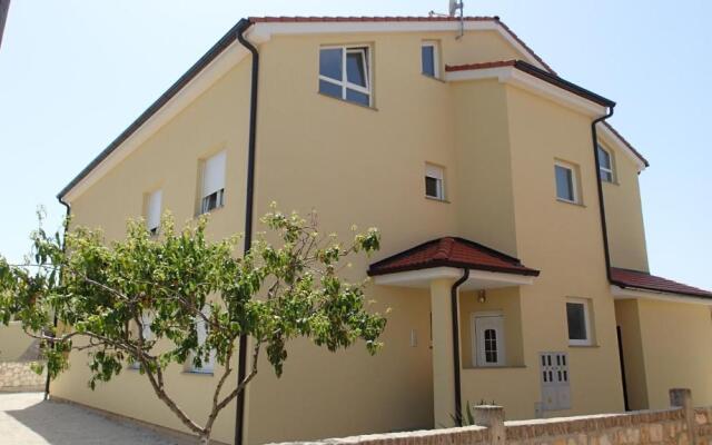 Apartment UNA