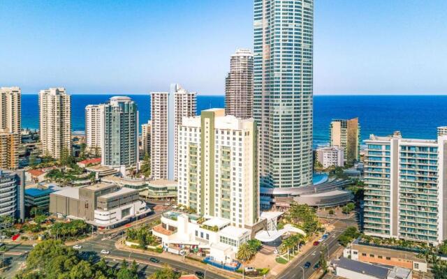 voco Gold Coast by IHG