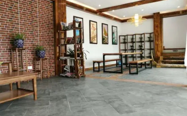 Tianla Bayin Inn