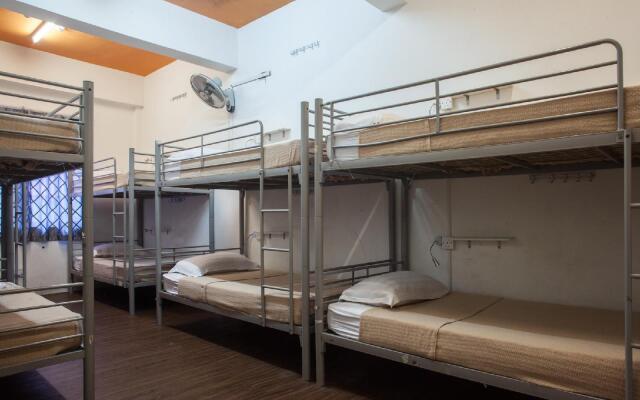 Footprints Hostel