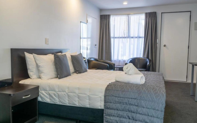 Durham Motor Inn – Guest Rooms – Tauranga