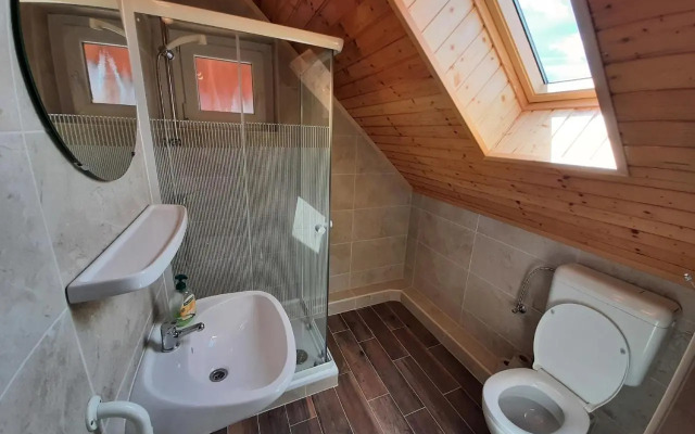 8 féröhelyes apartman
