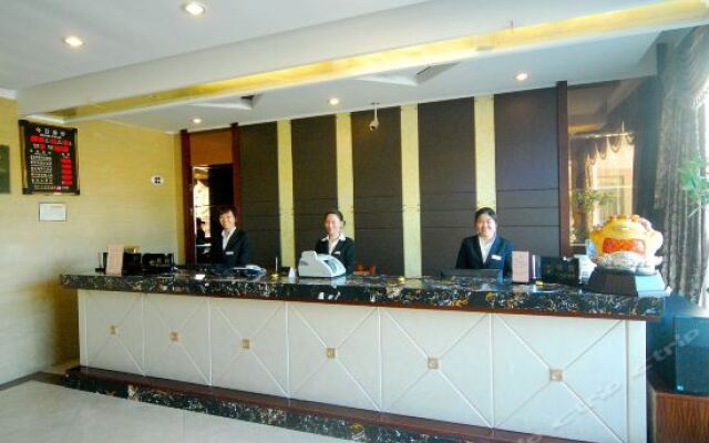 Gold Coast Hotel