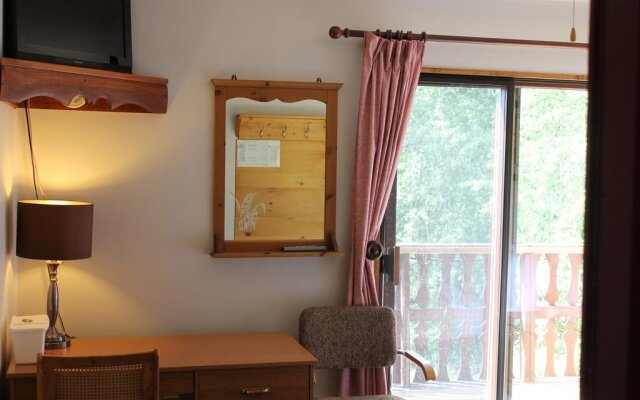 Columbia Valley B & B