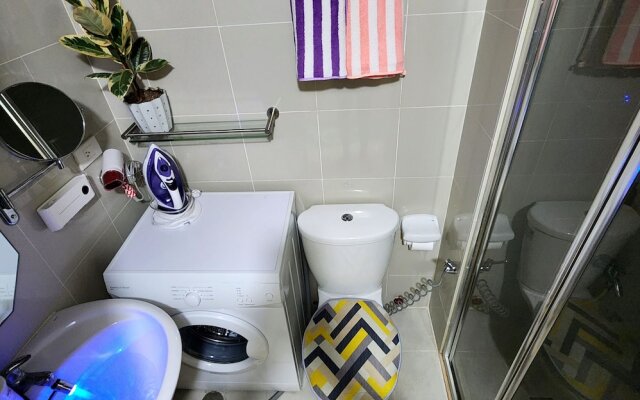 Elegant Studio @ Grass Residences 1-5 persons only, Quezon City