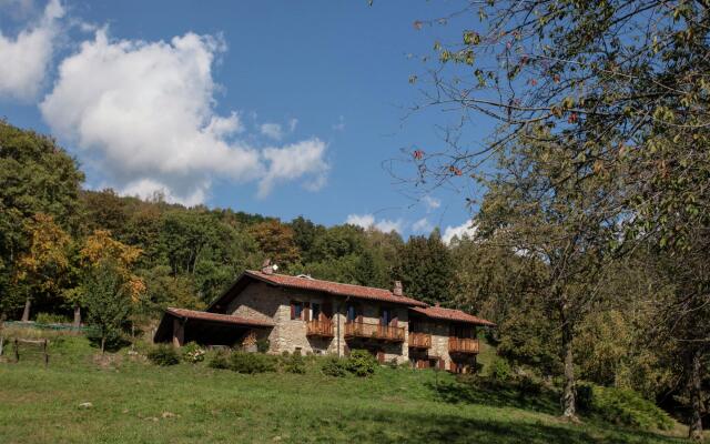 Appartamento a Netro con Bosco