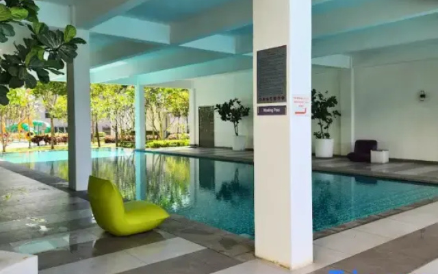 The Bureau Smart Suites Cyber